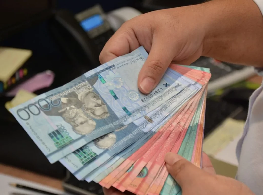 Sistema financiero nacional exhibe activos superiores a los RD$4 billones, afirma Abinader Sistema financiero nacional exhibe activos superiores a los RD$4 billones, afirma Abinader