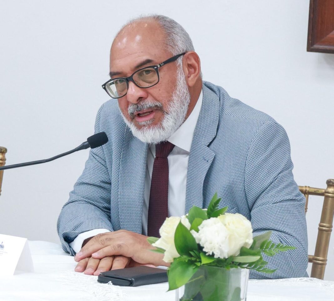 Sociedad Dominicana de Diarios respalda iniciativa de “Mesa de los cinco pilares” del Minerd Sociedad Dominicana de Diarios respalda iniciativa de “Mesa de los cinco pilares” del Minerd