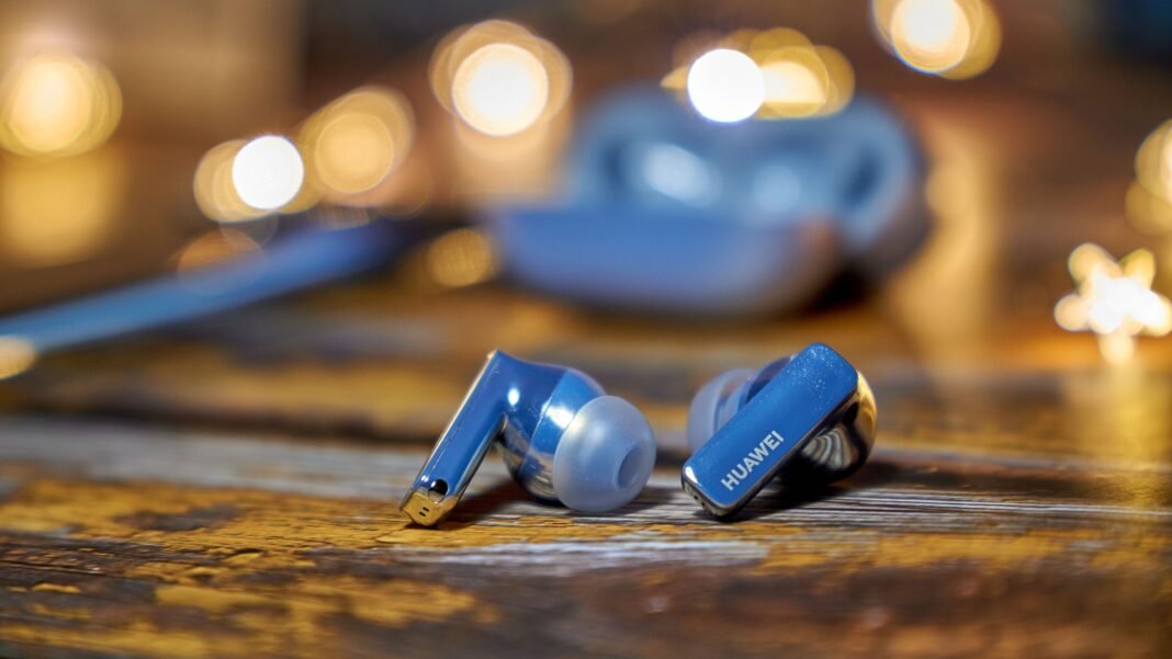 Tengo dos cascos Huawei FreeBuds Pro, y los más nuevos han bajado tanto de precio que me lo estoy pensando Tengo dos cascos Huawei FreeBuds Pro, y los más nuevos han bajado tanto de precio que me lo estoy pensando