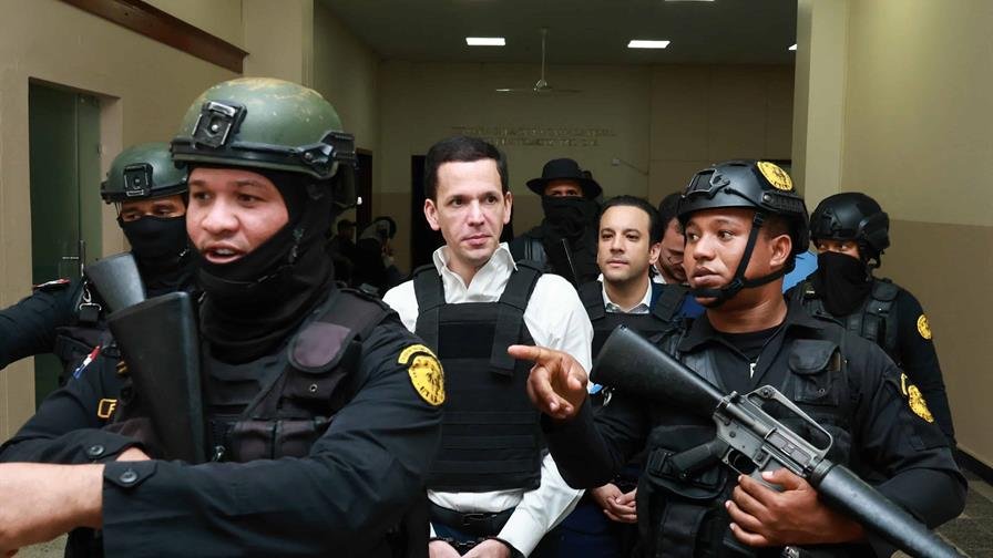 Una red de corrupción, sabotaje y espionaje: el expediente de la Operación Camaleón Una red de corrupción, sabotaje y espionaje: el expediente de la Operación Camaleón