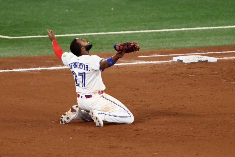Vladímir Guerrero Jr., emocionado: Hacemos esto por los fanáticos, vamos por cuatro juegos más Vladímir Guerrero Jr., emocionado: Hacemos esto por los fanáticos, vamos por cuatro juegos más