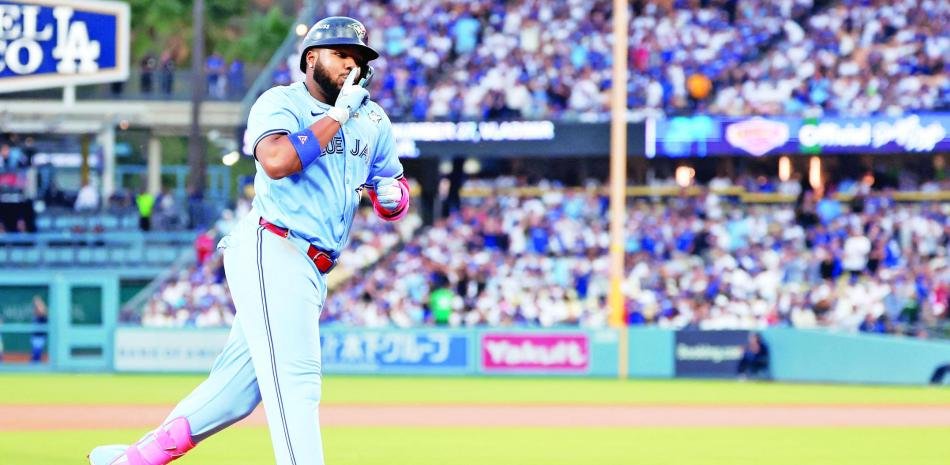 Vladimir Guerrero Jr. jonronea y los Azulejos igualan a dos triunfos la Serie Mundial Vladimir Guerrero Jr. jonronea y los Azulejos igualan a dos triunfos la Serie Mundial
