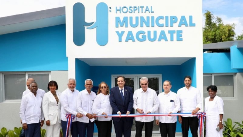 Abinader entrega hospital remozado y nueva Emergencia en Yaguate