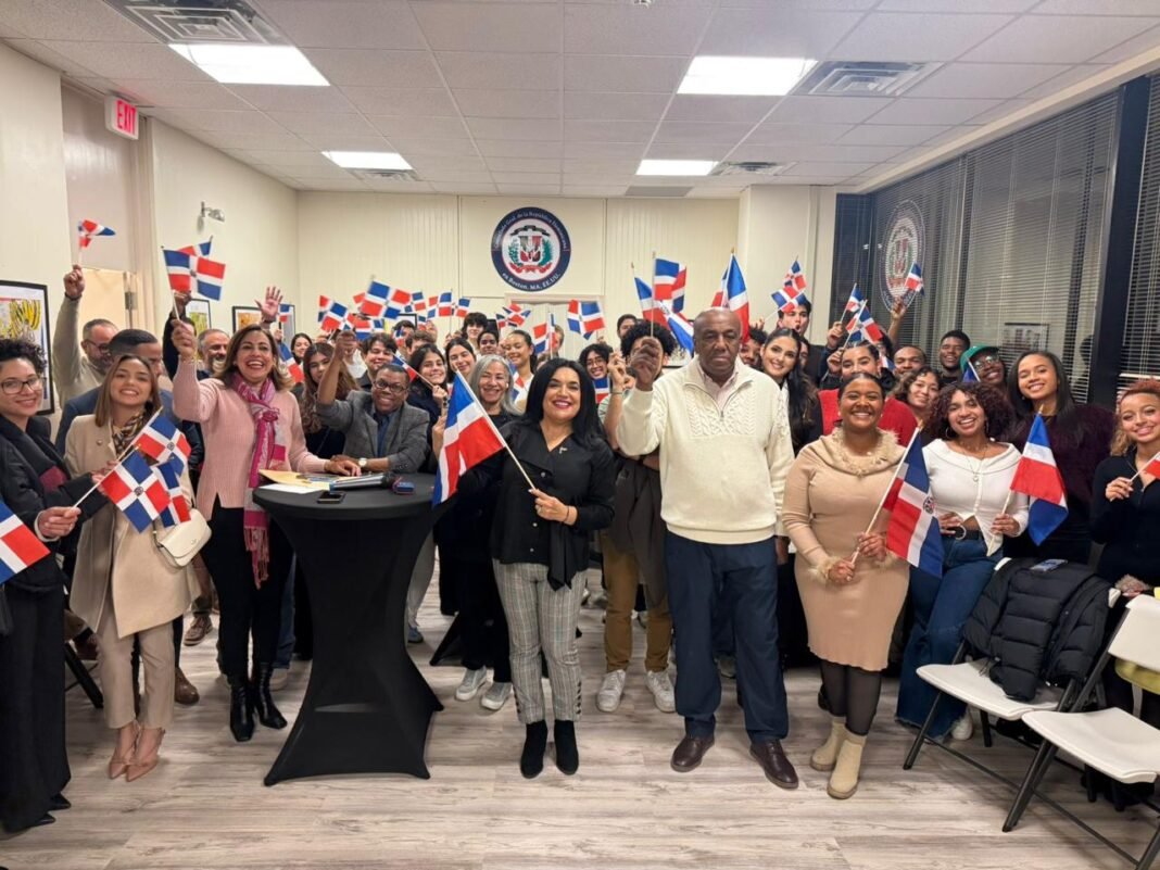 Consulado Dominicano en Boston realiza primer encuentro con estudiantes universitarios dominicanos, denominado “Jovenes que inspiran”
