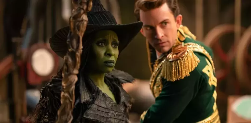Crítica: ‘Wicked: For Good’ se siente más como una producción teatral que como una película