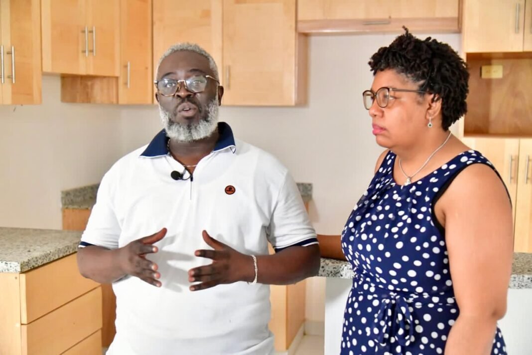 Denuncian atropello pseudojurídico que paraliza proyecto de 400 viviendas y deja a familias sin recibir sus hogares