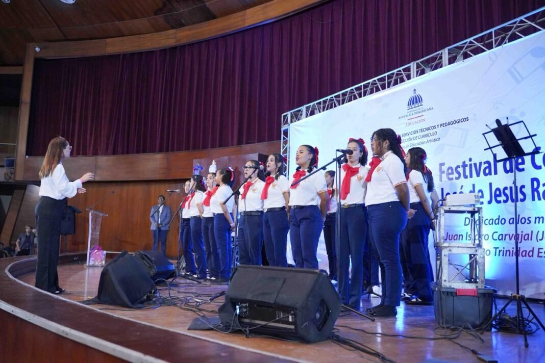 Educación celebra el Festival de Coros José de Jesús Ravelo y concluye el Mes de la Canción Escolar Educación celebra el Festival de Coros José de Jesús Ravelo y concluye el Mes de la Canción Escolar