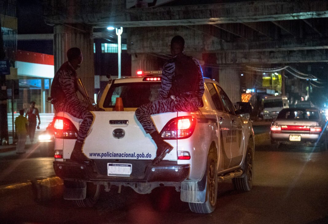 Gobierno despliega policías y operativo de tránsito ante apagón nacional