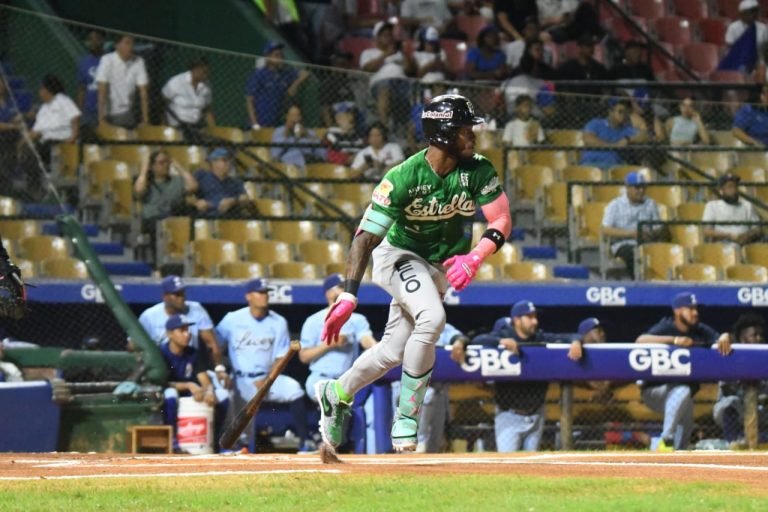 Las Estrellas quiebran racha de derrotas ante el Licey