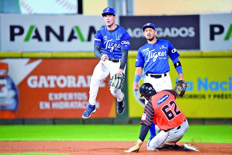 Licey da la cara, para pesadilla y corta racha de cinco derrotas