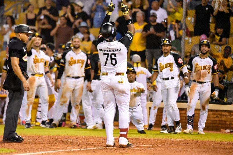 Los Rodríguez guían las Águilas sobre Gigantes y Urueta logra su victoria 100 en Lidom