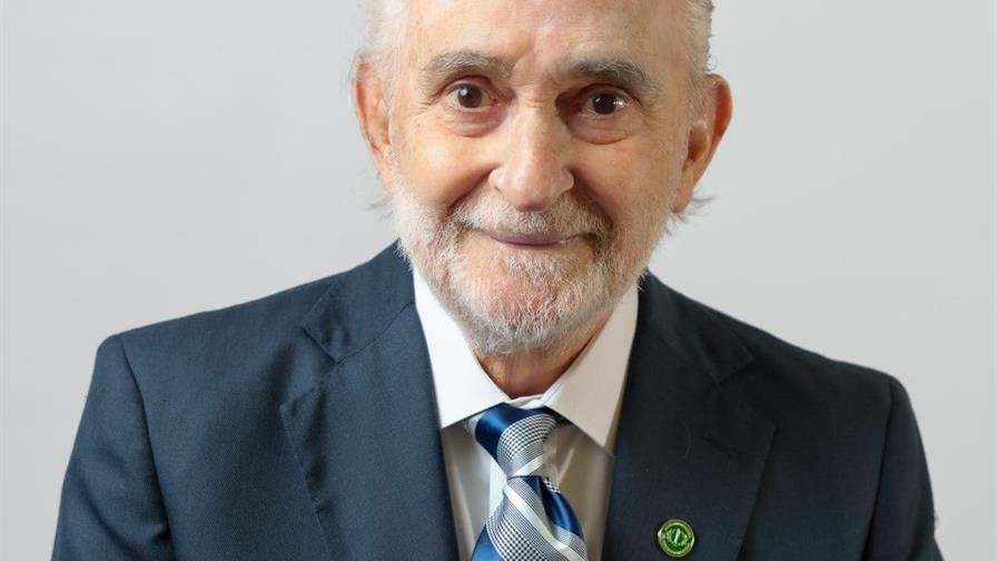 Luis Ramón Cordero fallece
en Santo Domingo de 95 años Luis Ramón Cordero fallece
en Santo Domingo de 95 años