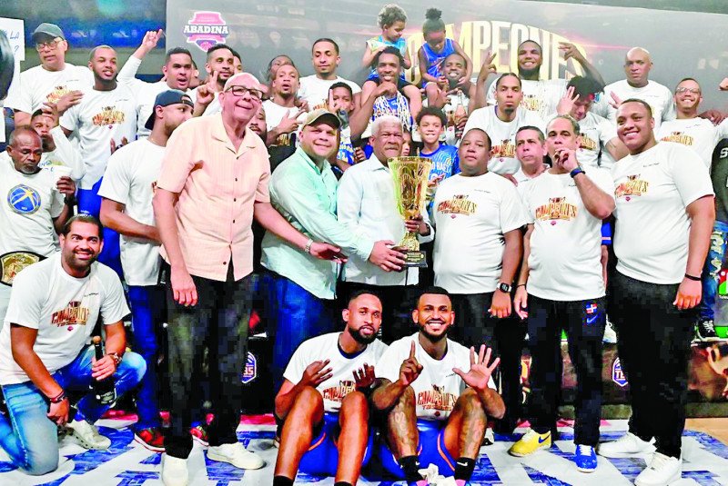 Mauricio Báez gana su tercer título seguido en el TBS Distrito