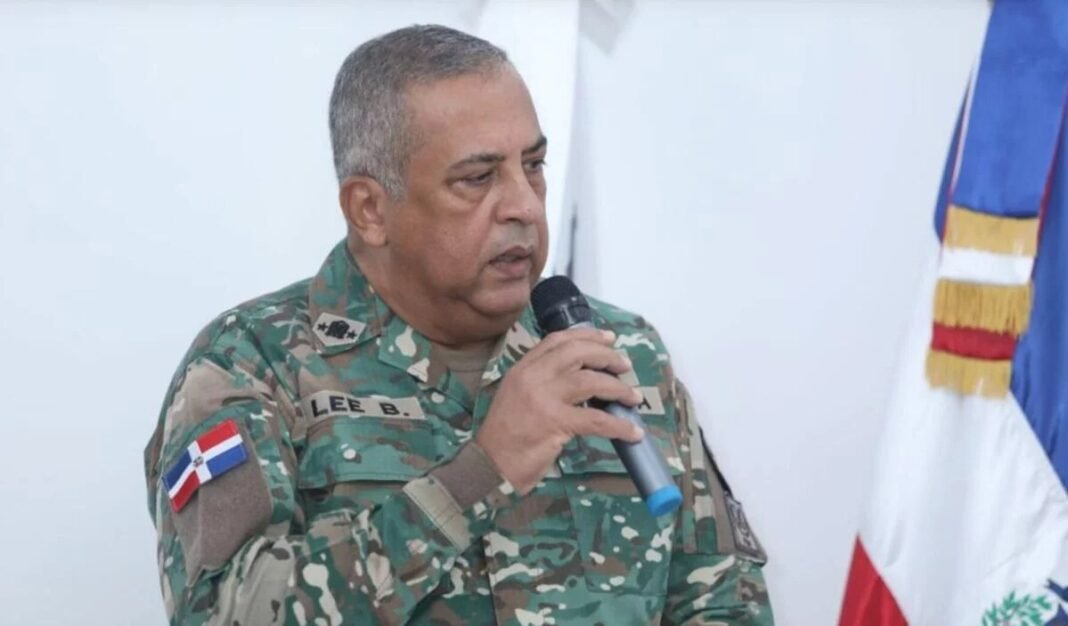 Migración pide a sus agentes garantizar un trato digno en operativos