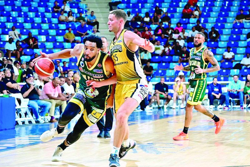 ¿Podrá Juan Guerrero entrar al Top-10 histórico del Torneo Superior del Distrito?