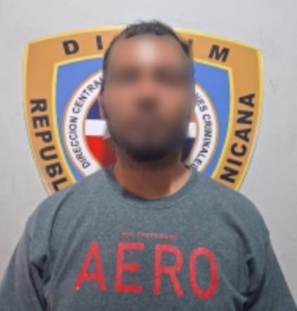 Policía Nacional en Moca apresa a dos personas y recupera teléfono celular que había sido reportado como sustraído en Puñal, Santiago