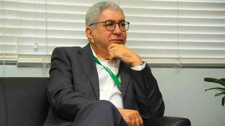 Proponen nombrar vía de Moca en honor a Adriano Miguel Tejada