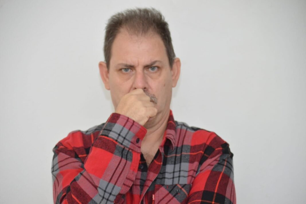 Querella de Dio Astacio contra comunicador Fernando Buitrago entra en fase final y genera rechazo en gremio periodístico