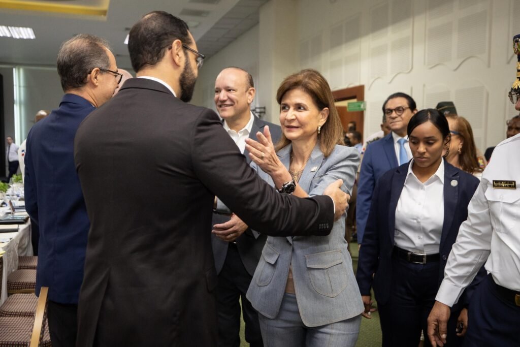 Raquel Peña encabeza en Santiago la reunión 114 del Plan de Seguridad Ciudadana