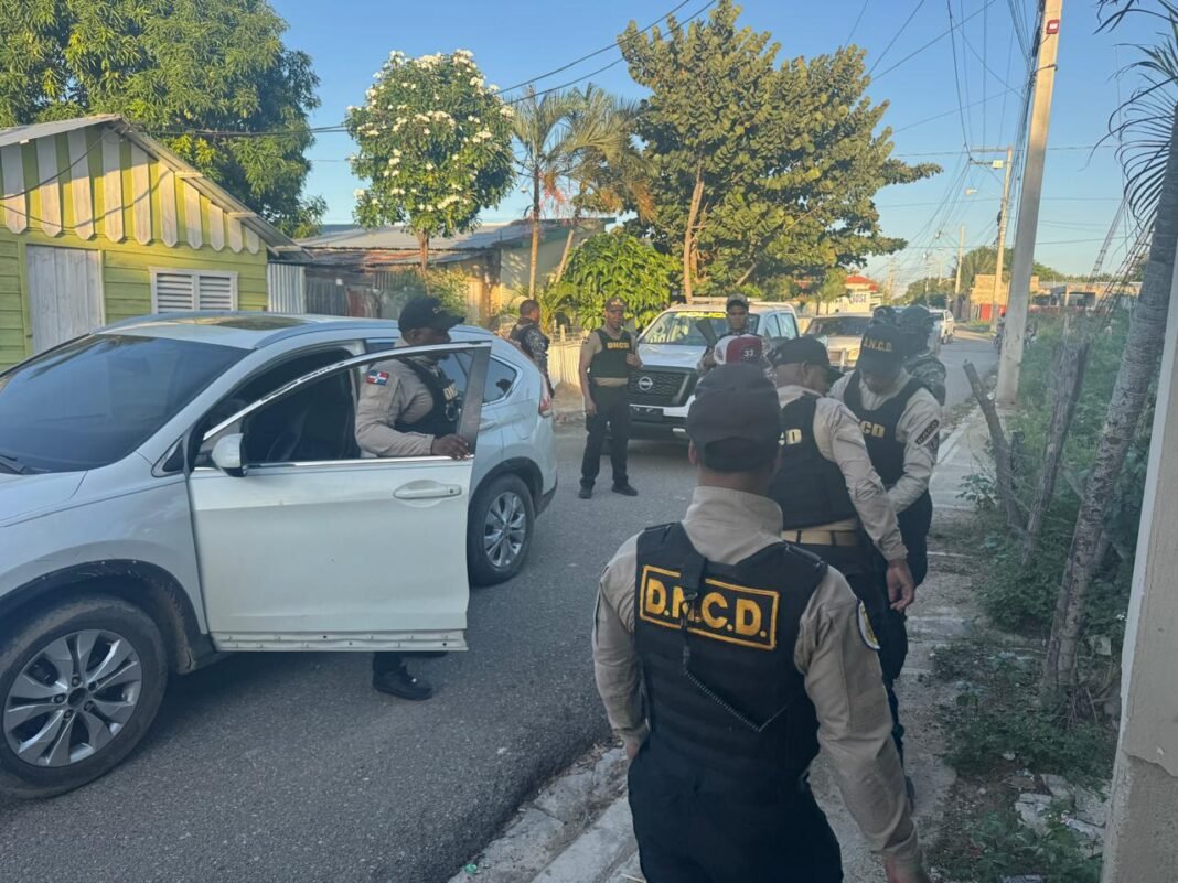 REDOBLAN ESFUERZOS EN ATAQUE Y PERSECUCIÓN AL MICROTRÁFICO; SACAN DE CIRCULACIÓN 550, 325 GRAMOS DE DISTINTAS DROGAS