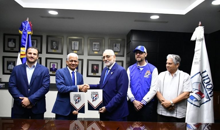 Senado de la República y la LIDOM suscriben convenio para promover el deporte Senado de la República y la LIDOM suscriben convenio para promover el deporte