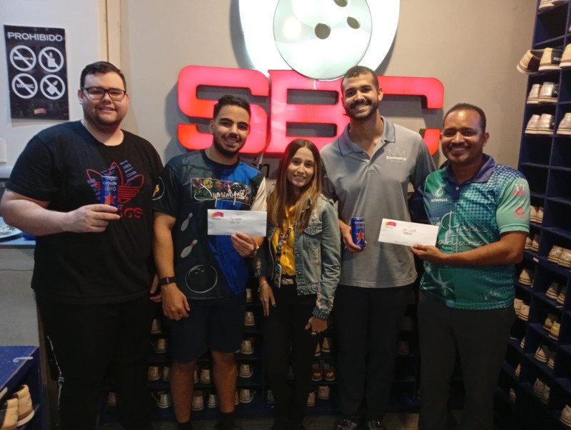 Varios equipos triunfan en el Torneo InterLigas de Boliche