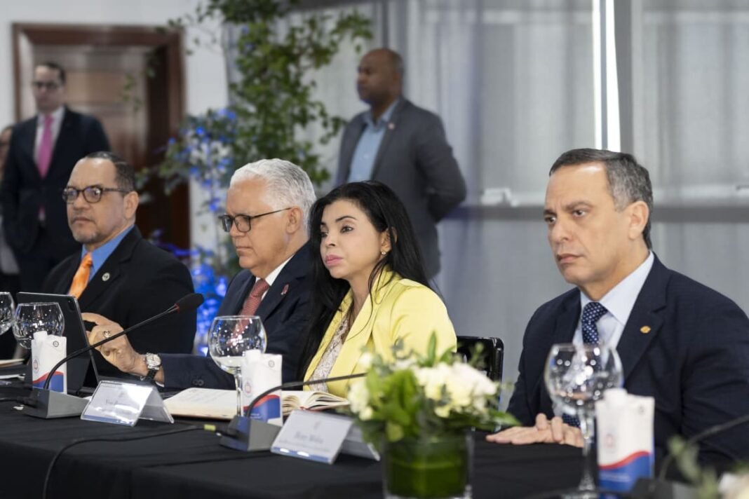 Yeni Berenice resalta necesidad de fomentar acuerdos penales en la administración de justicia Yeni Berenice resalta necesidad de fomentar acuerdos penales en la administración de justicia