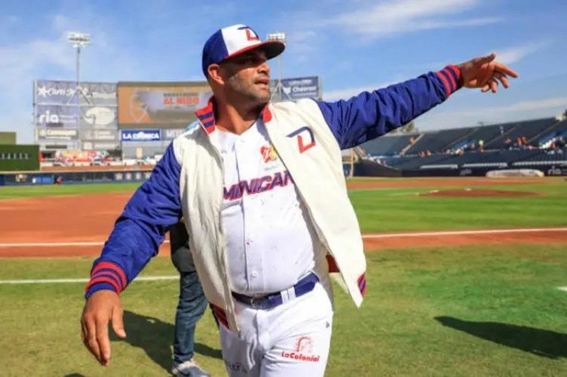 Albert Pujols se une a las Estrellas Orientales para la próxima temporada