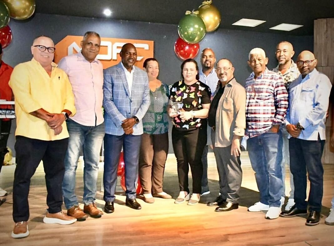 Círculo de Reporteros Gráficos de TV reconoce a Claudia Rodríguez por su destacada trayectoria periodística