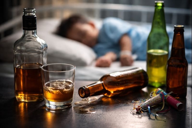 COE reporta 131 intoxicaciones por alcohol; un niño de 3 años entre los afectados