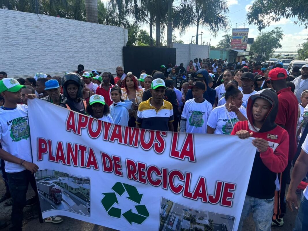 Comunidad La Cuaba se divide por instalación de planta de reciclaje: marchas a favor y protestas en contra elevan la tensión Comunidad La Cuaba se divide por instalación de planta de reciclaje: marchas a favor y protestas en contra elevan la tensión