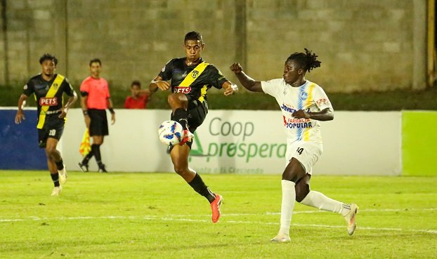 Con gol de Gustavo Ascona Moca FC triunfa 1-0 y queda a un paso de la Liguilla de la LDF Con gol de Gustavo Ascona Moca FC triunfa 1-0 y queda a un paso de la Liguilla de la LDF