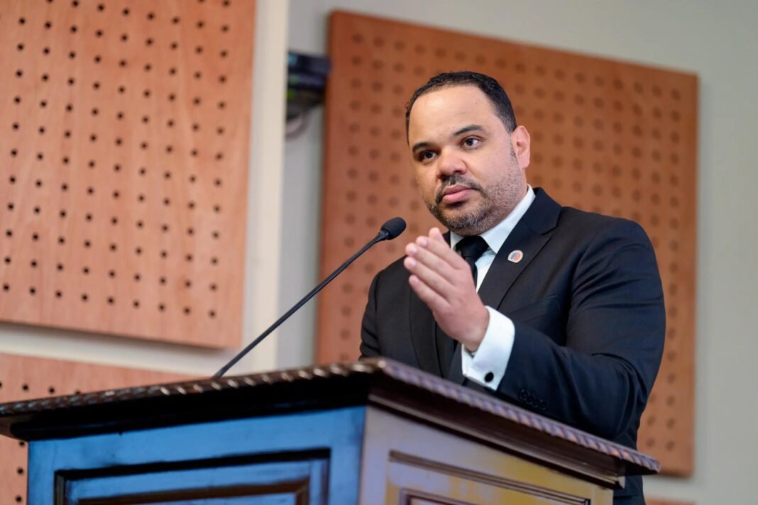 Defensor del Pueblo revela que salud y educación son los derechos menos garantizados en RD