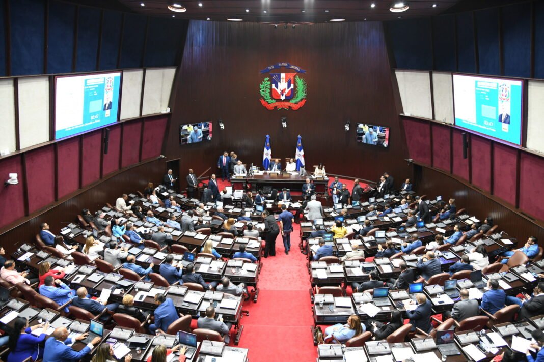 Diputados aprueban en primera discusión el Código Procesal Penal