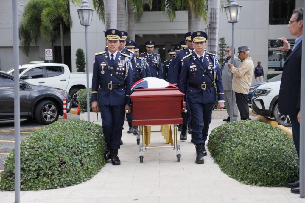 Director General de la Policía Nacional encabeza actos fúnebres en honor al ex jefe de la institución mayor general (r) José Félix Rafael Hermida González