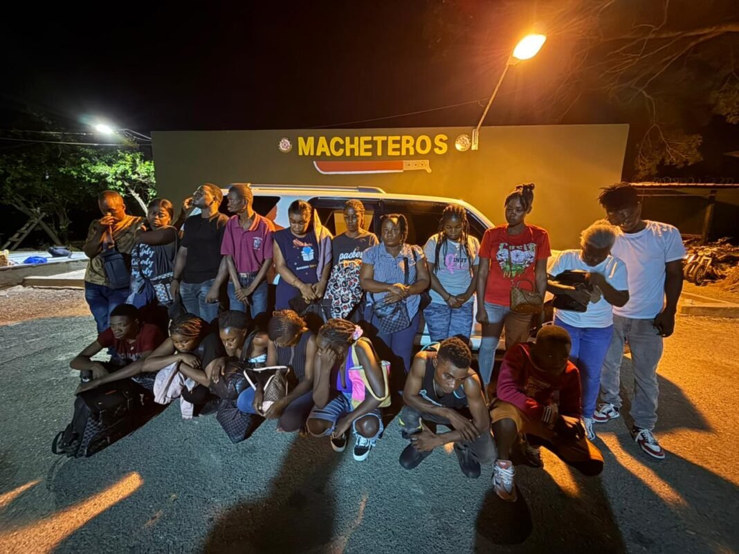 Ejército detiene a 19 haitianos indocumentados y ocupa jeepeta en Valverde