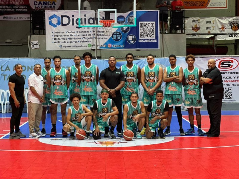 Equipo los Polanco se corona en el baloncesto de Tamboril Equipo los Polanco se corona en el baloncesto de Tamboril