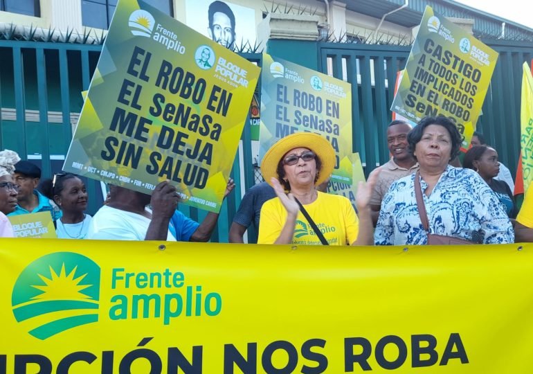 Frente Amplio protesta por corrupción en Senasa y salida de fuerzas extranjeras