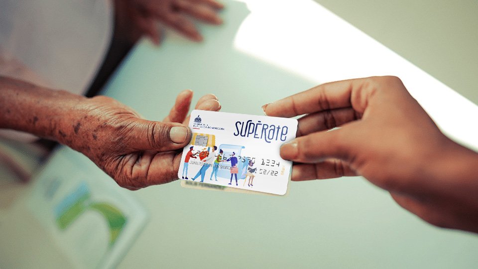 Gobierno deposita RD$3,150 en diciembre por suma de «La Brisita» y «Aliméntate»