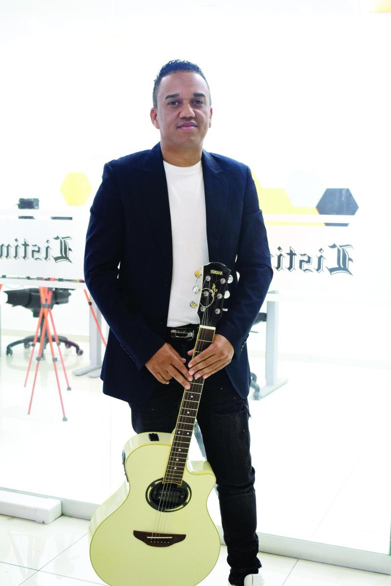 Jean Luis Fortuna: un cronista romántico seducido por la bachata