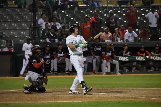 Las Estrellas frenan racha de derrotas ante los Leones
