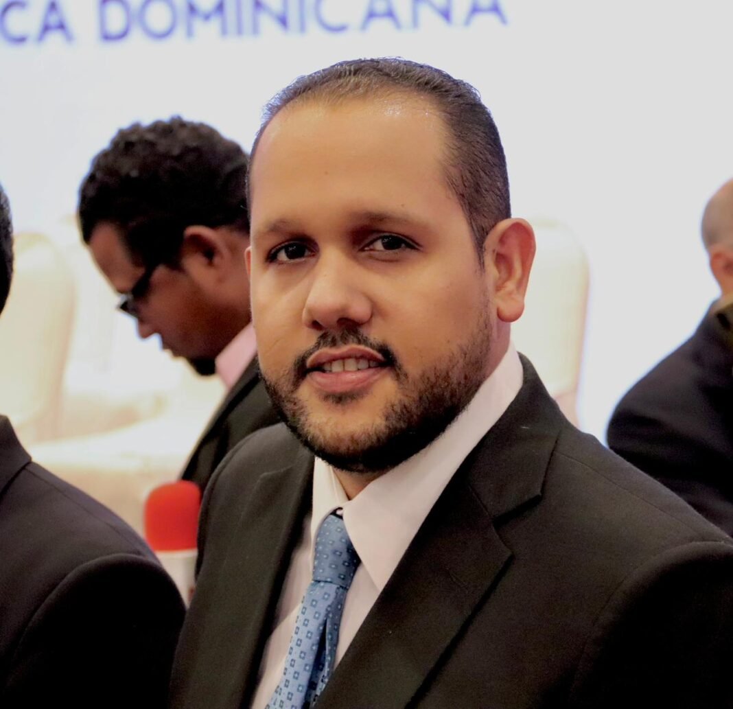 Leonardo Grisanty: “La democracia no se construye con infamias”; rechaza acusaciones infundadas