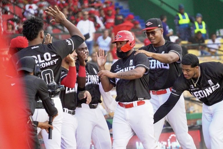 Leones vencen a Gigantes y ascienden al cuarto