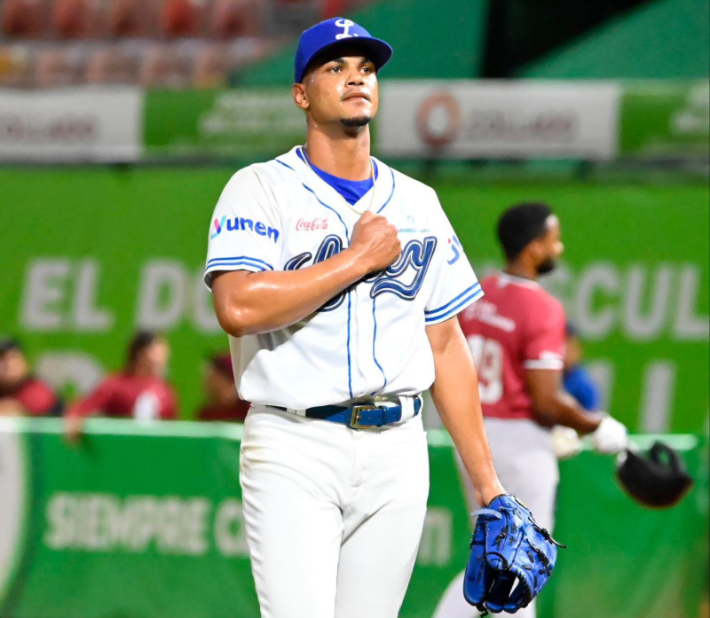 Licey se adueña del tercer lugar tras blanquear a los Gigantes