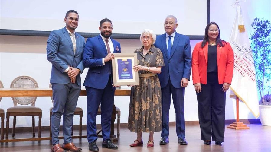 Monte de Piedad recibe distinción nacional por fortalecer la ética en la administración pública