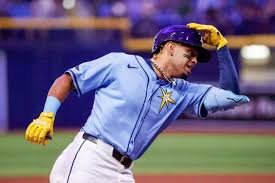 Movimientos MLB del 18 de diciembre de 2025: Morel llega a Miami; Keller y Ferguson refuerzan bullpens; Rays envían a Peters a Chicago