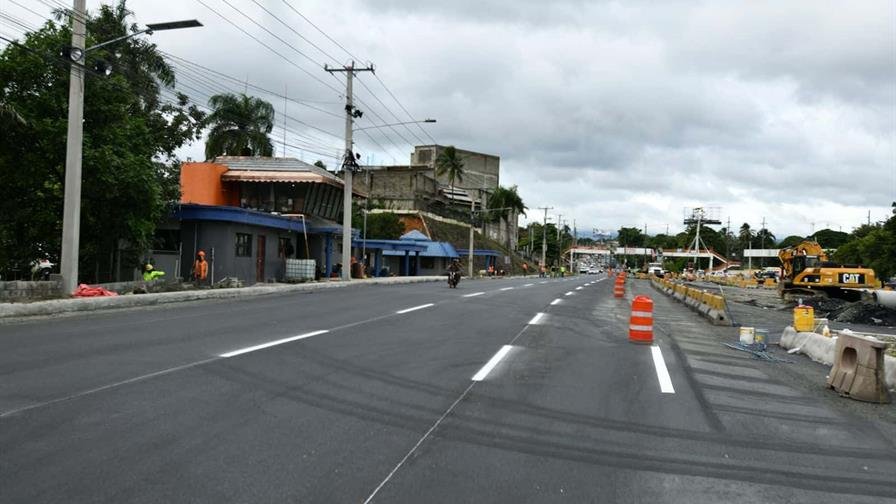 Obras Públicas pone en servicio soluciones viales en la autopista Duarte