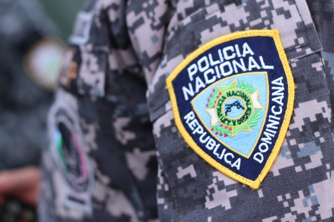 Policía ocupa armas, drogas y máquinas ilegales en Villa Mella durante operativo navideño