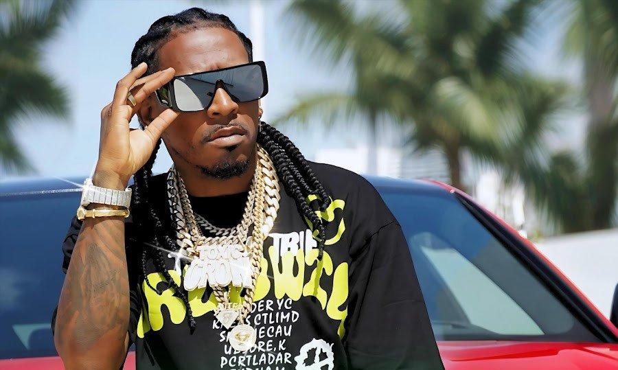 Toxi Crow denuncia traición al pueblo y exige que nadie esté por encima de la ley