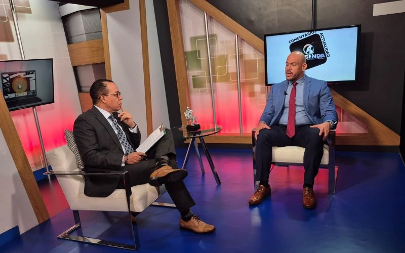 Virólogo denuncia que hay un ataque contra la ciencia por el tema de las vacunas